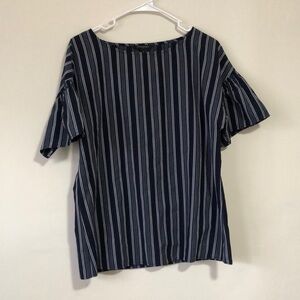 Banana Republic shirt women’s medium vertical stripes navy white sleeve detail